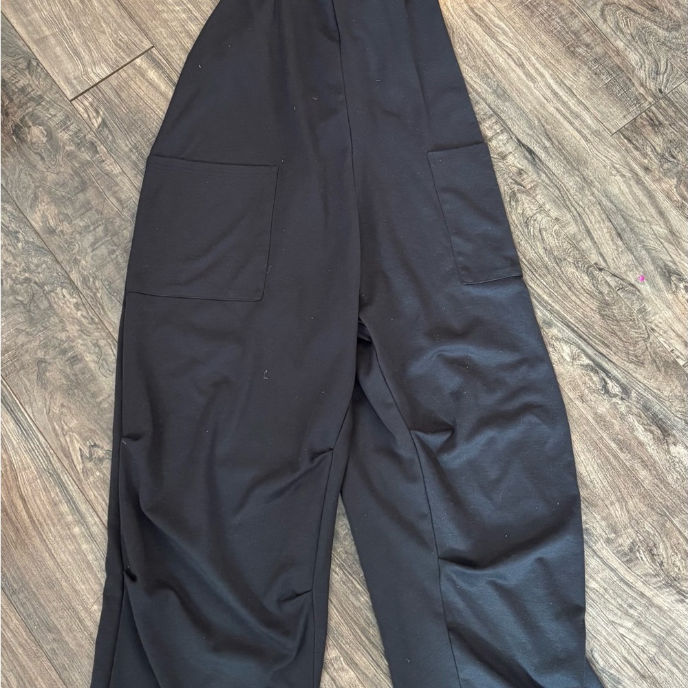 Black Wide-Leg Cargo Pocket Jumpsuit
